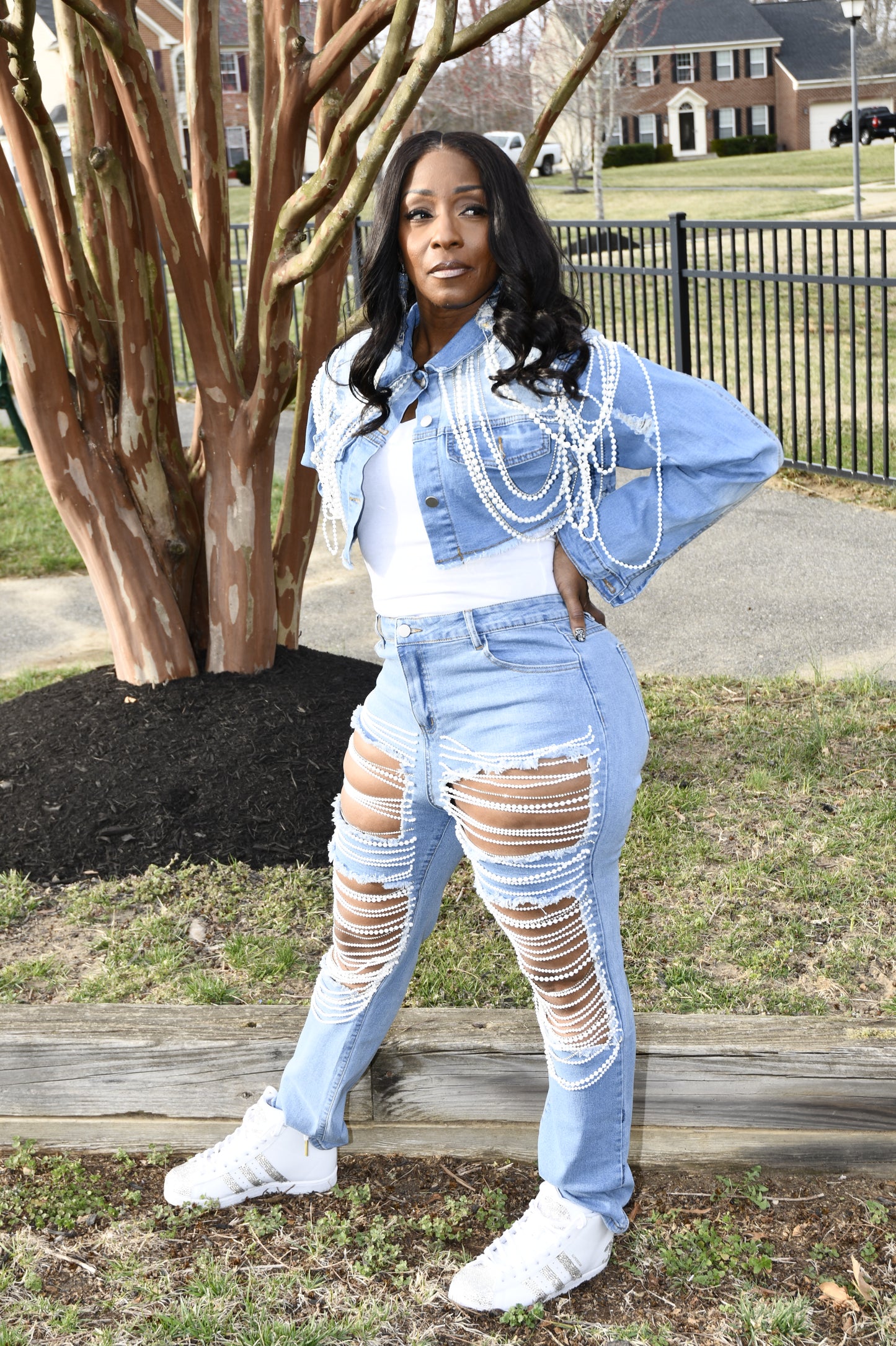 Pearl-Embellished cropped Denim jacket