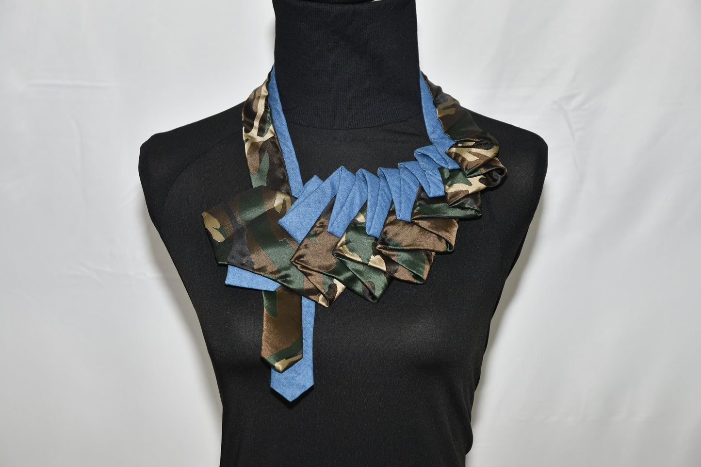 Necklace Necktie