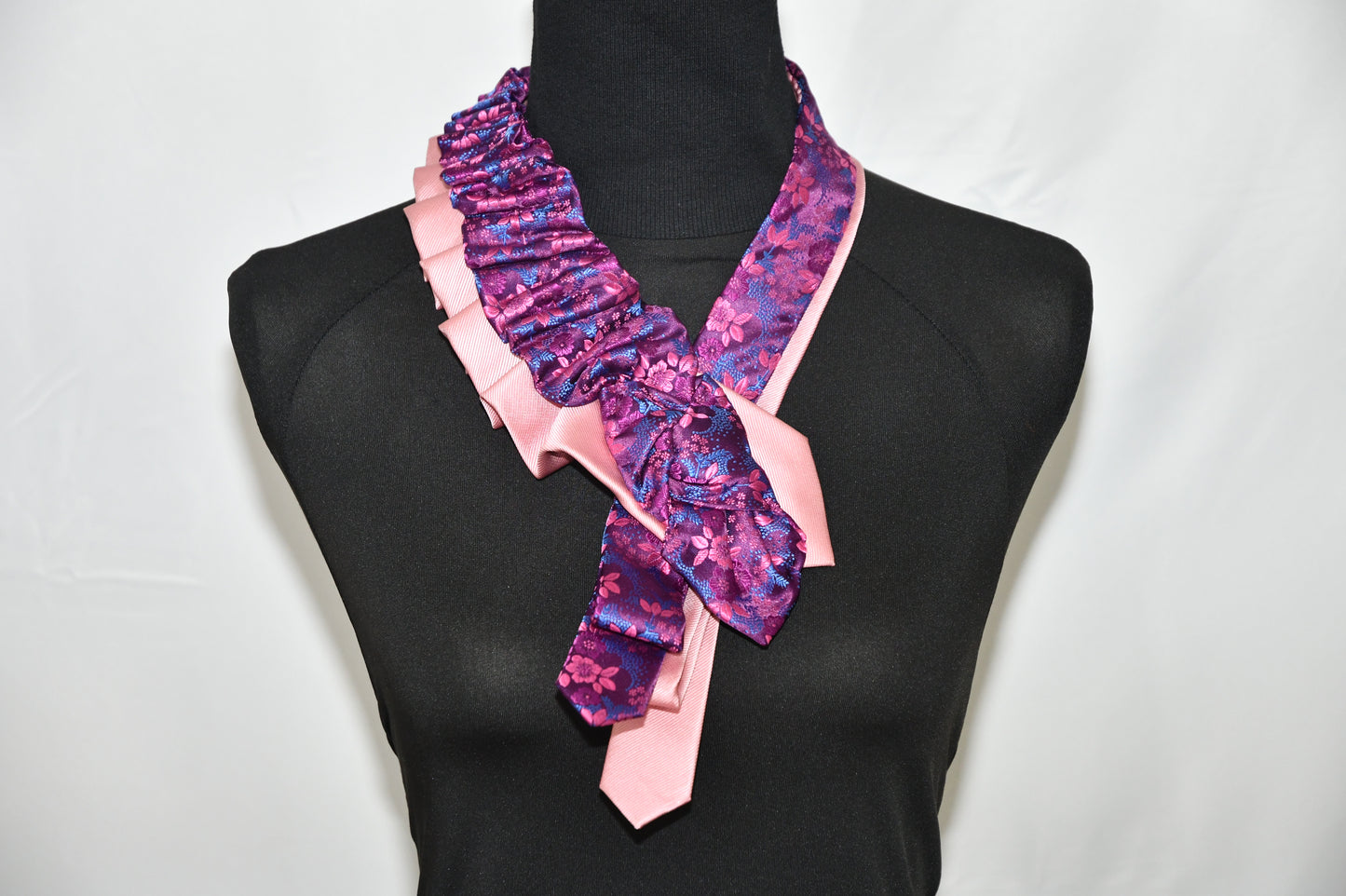 Necklace Necktie